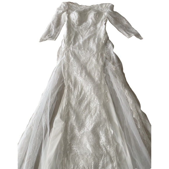 NWT Merry's Wedding Dress Size 4 Sheer Lace Silky Lining Flowing Bottom Train - Picture 11 of 16